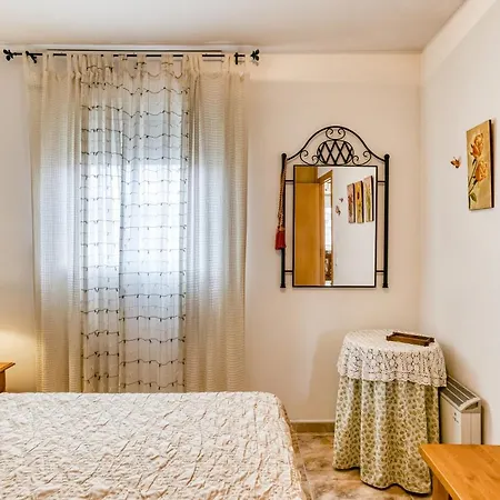 Apartment Montgo *