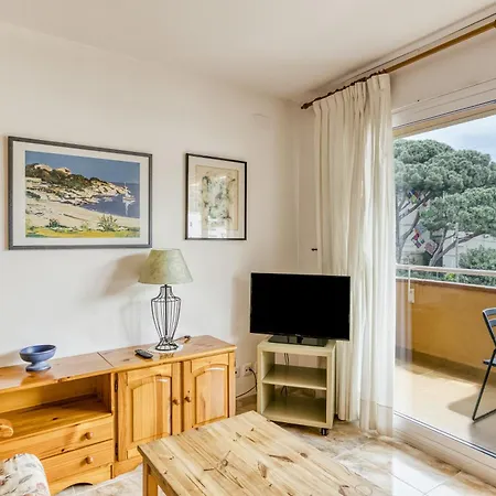 Apartment Montgo *